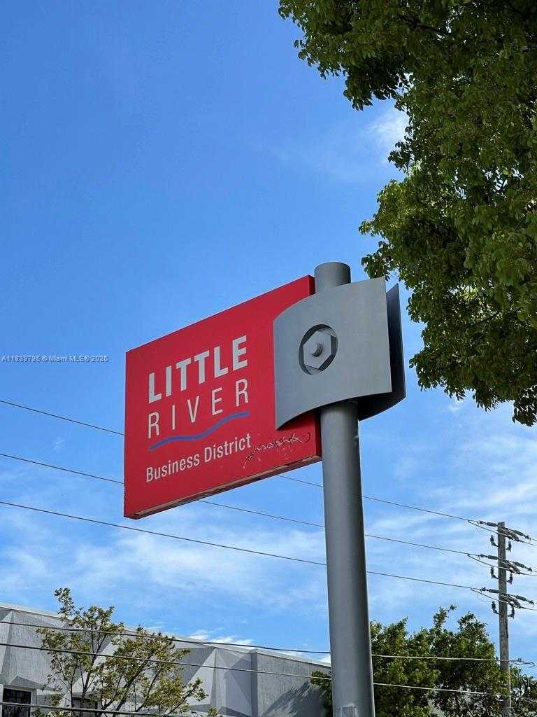 Small Image of 6899 NORTH EAST 4TH AVE, Miami Number 9