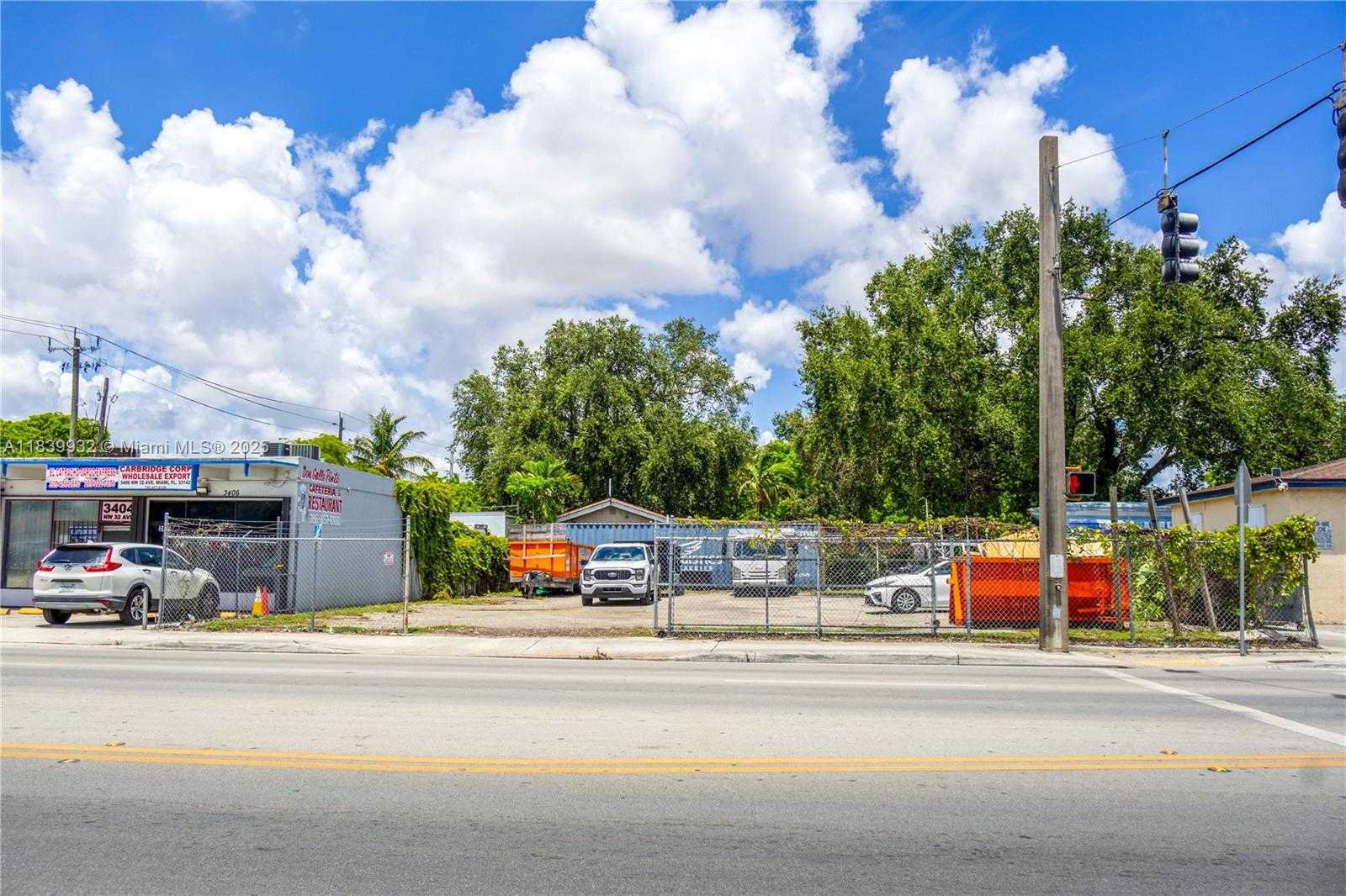 Small Image of 3450 NORTH WEST 32ND AVE, Miami Number 3