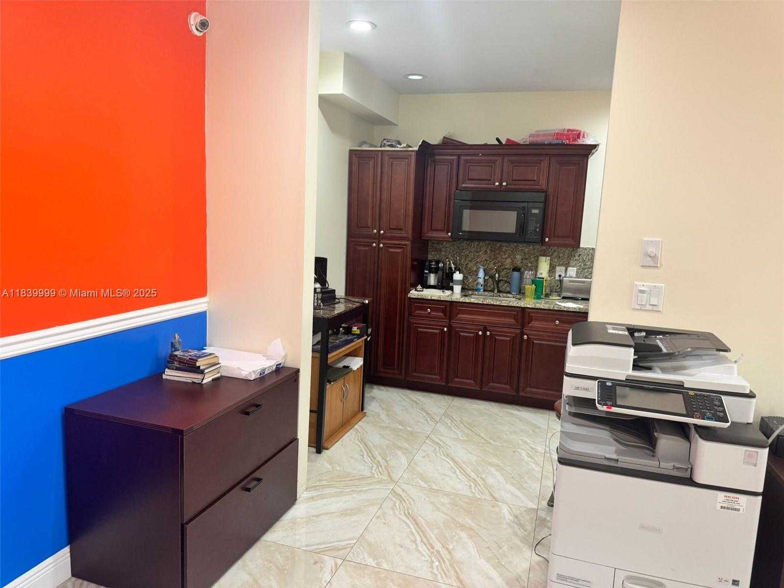 Small Image of 5300 NORTH WEST 12TH AVE #12, Fort Lauderdale Number 7