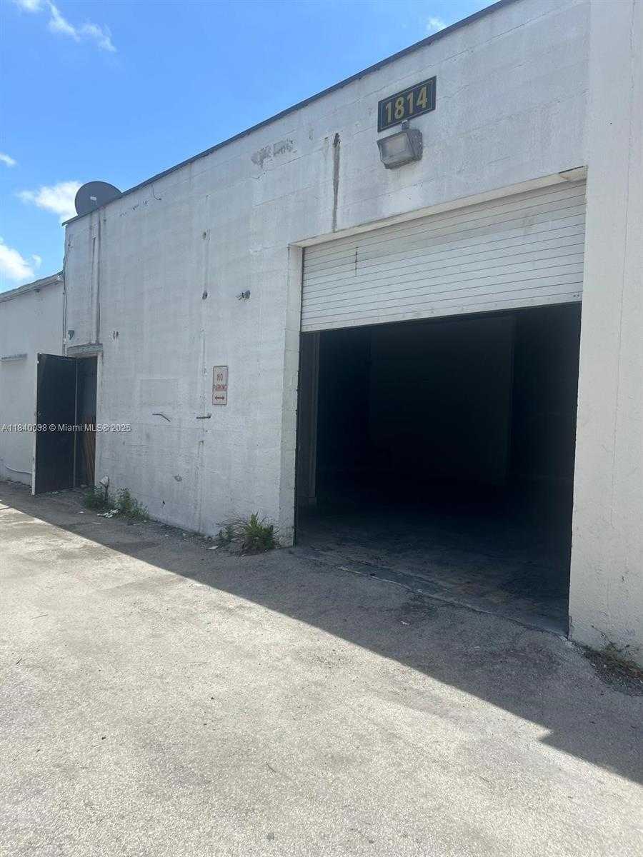 Small Image of 1804 SOUTH WEST 7TH AVE, Pompano Beach Number 4