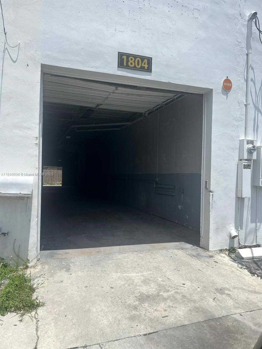 Small Image of 1804 SOUTH WEST 7TH AVE, Pompano Beach Number 5
