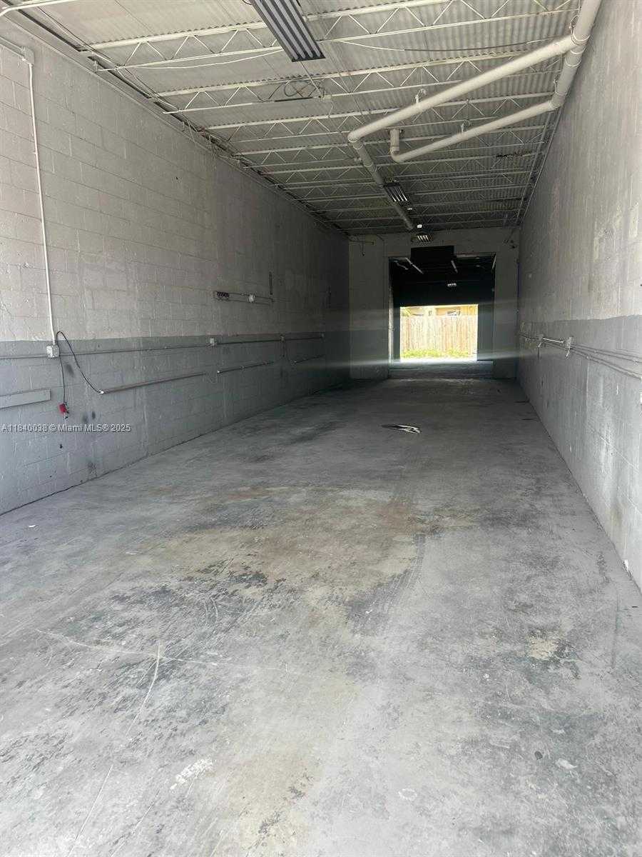 Small Image of 1804 SOUTH WEST 7TH AVE, Pompano Beach Number 6