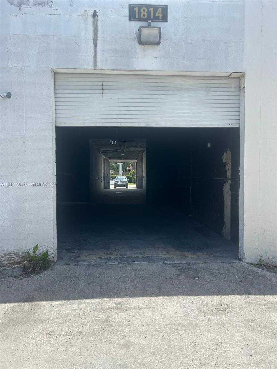 Small Image of 1804 SOUTH WEST 7TH AVE, Pompano Beach Number 8