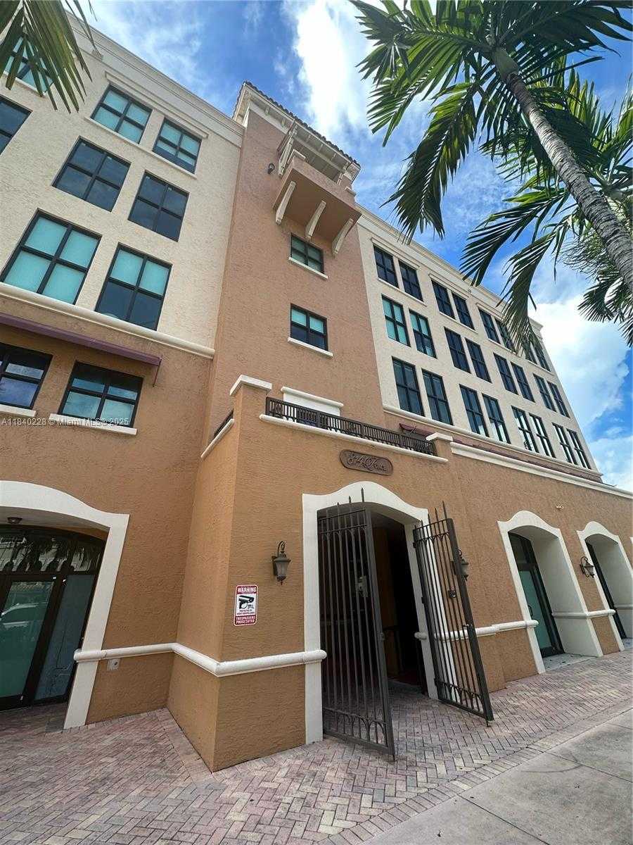 Small Image of 814 PONCE DE LEON BLVD #318, Coral Gables Number 2