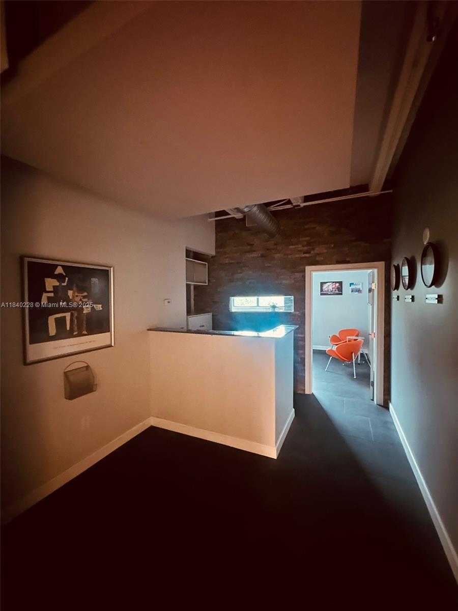 Small Image of 814 PONCE DE LEON BLVD #318, Coral Gables Number 3