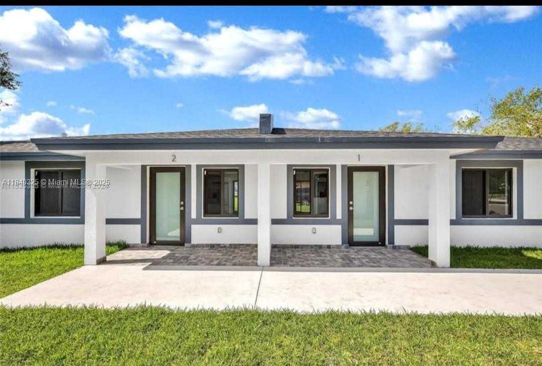 Small Image of 673 NORTH WEST 14TH ST, Florida City Number 13