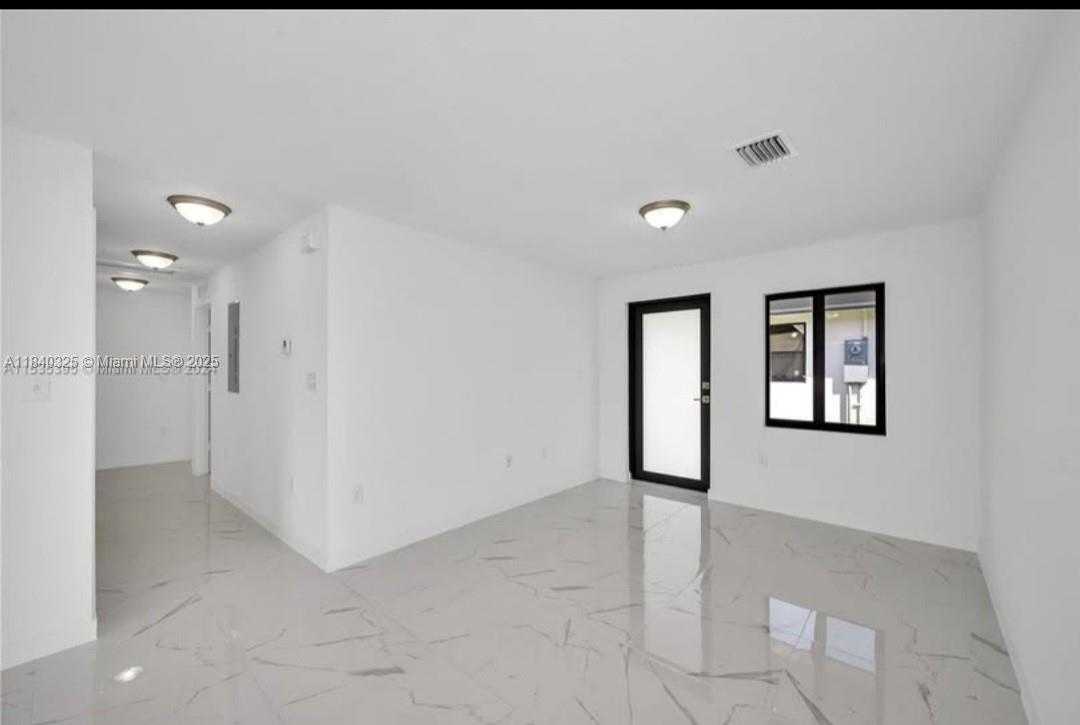 Small Image of 673 NORTH WEST 14TH ST, Florida City Number 3