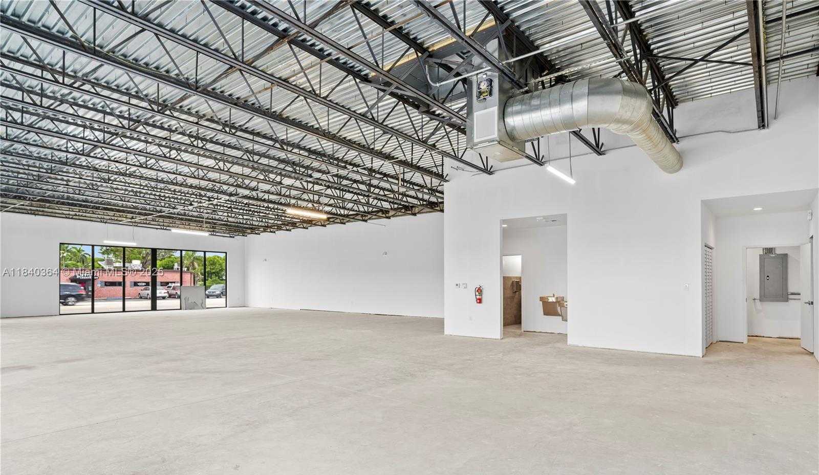 Small Image of 2215 NORTH FEDERAL HWY, Hollywood Number 11