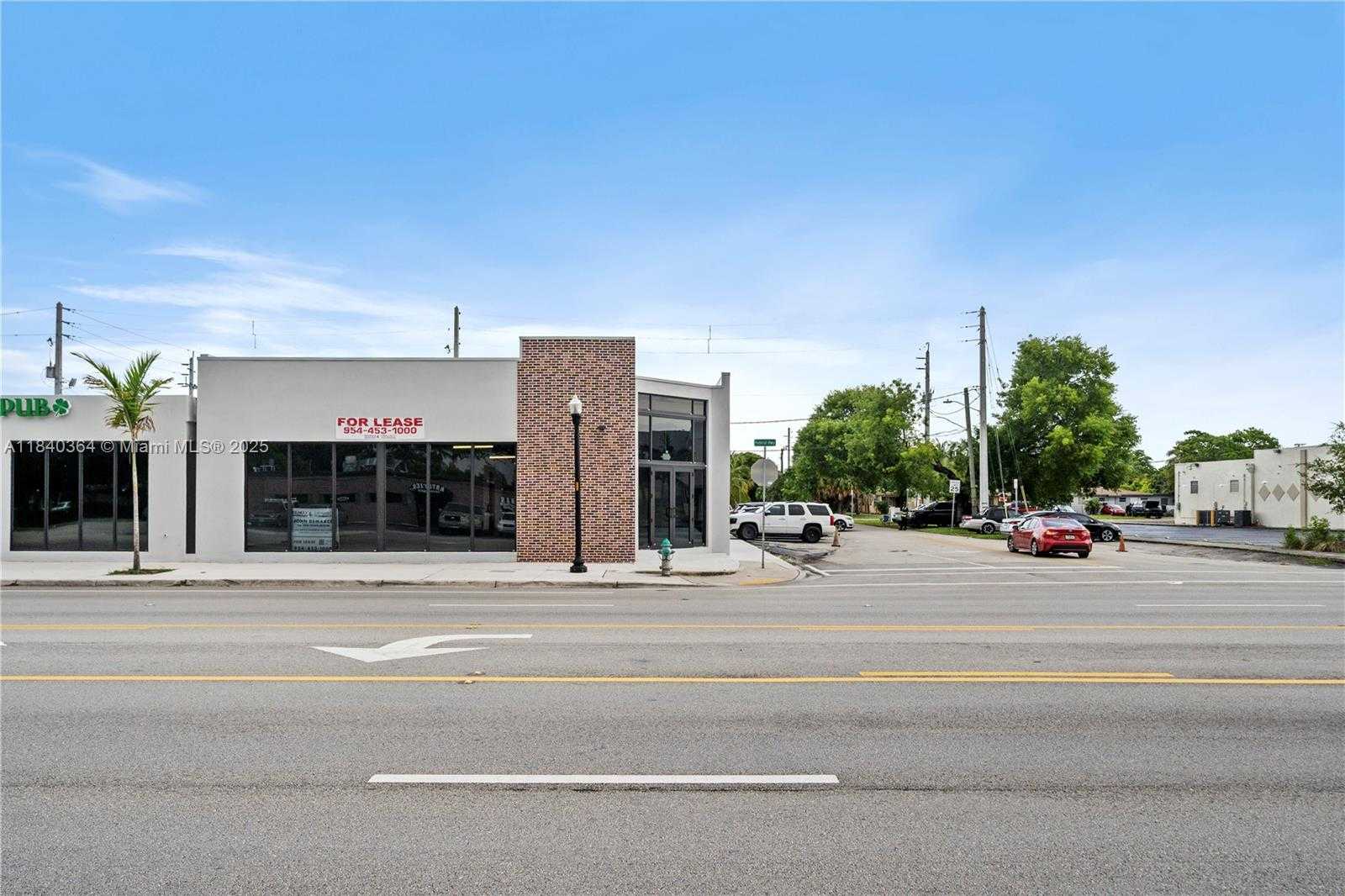 Small Image of 2215 NORTH FEDERAL HWY, Hollywood Number 2