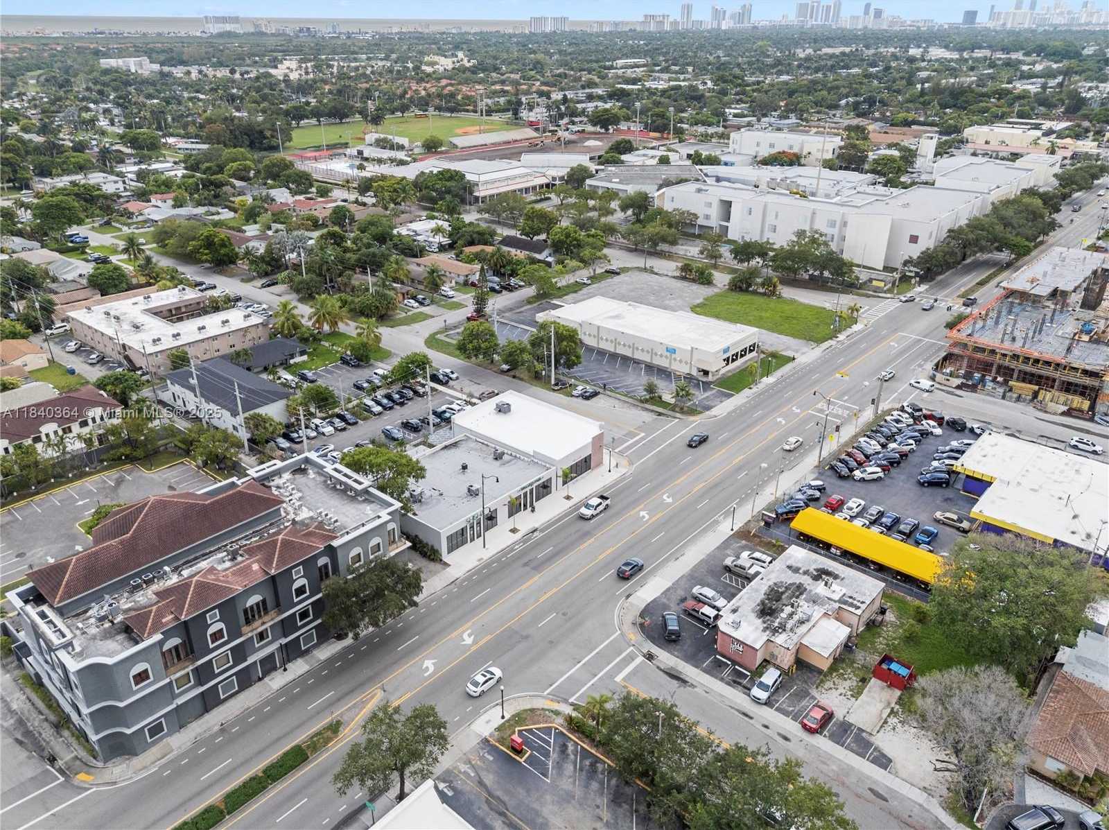 Small Image of 2215 NORTH FEDERAL HWY, Hollywood Number 21