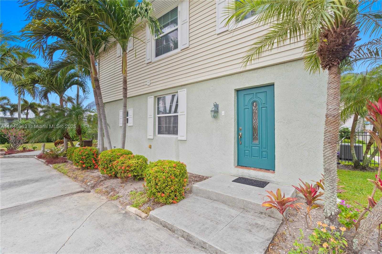 Small Image of 99 SEABREEZE AVE #1, Delray Beach Number 18