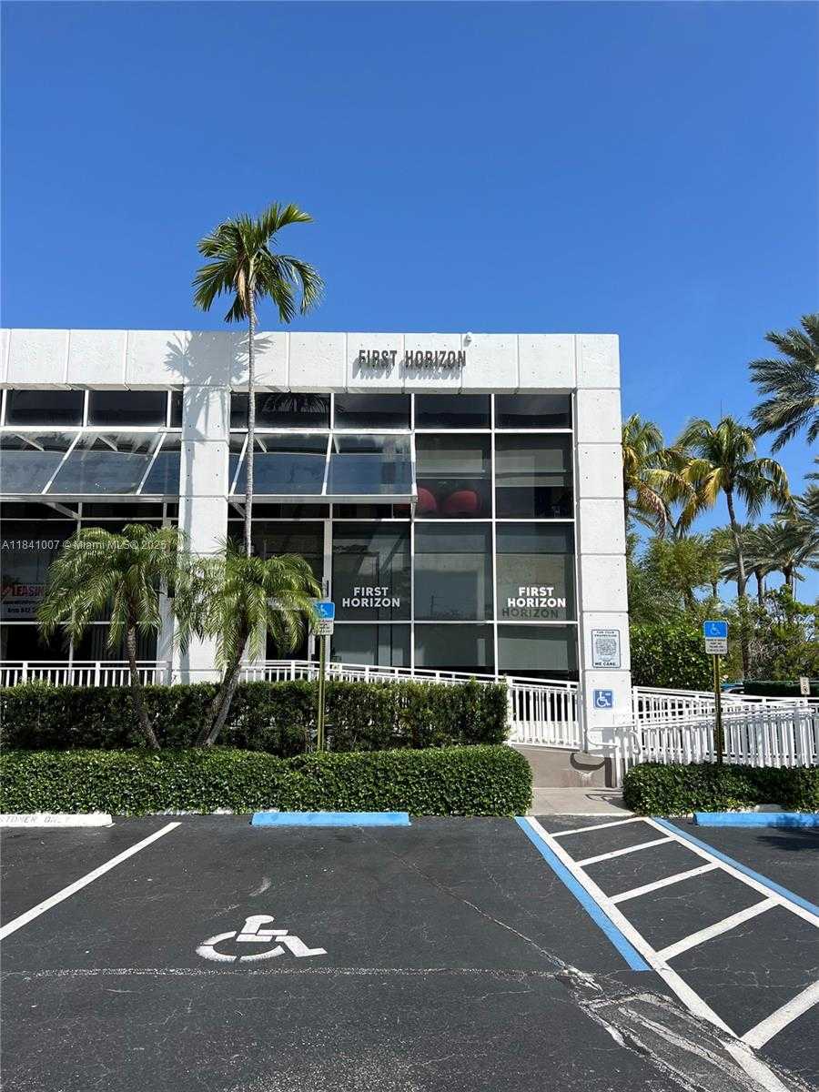 Small Image of 260 CRANDON BLVD #A51, Key Biscayne Number 2