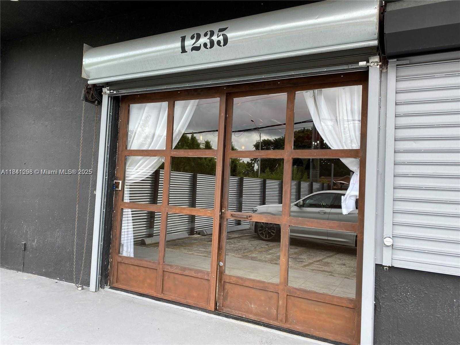 Small Image of 1235 NORTH WEST 103RD ST, Miami Number 4