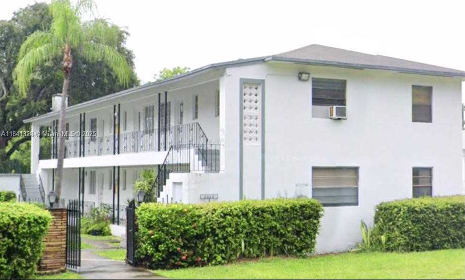 Small Image of 2030 SOUTH WEST 3RD AVE, Miami Number 5