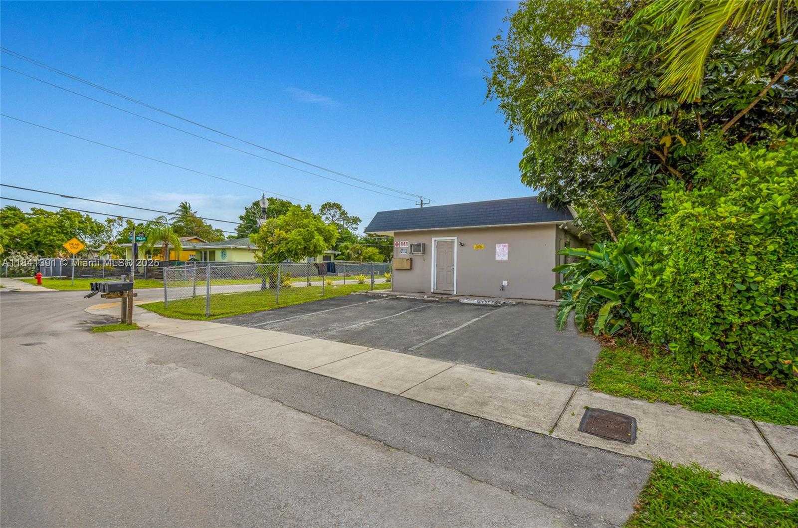 Small Image of 848 NORTH WEST 2ND AVE, Fort Lauderdale Number 10