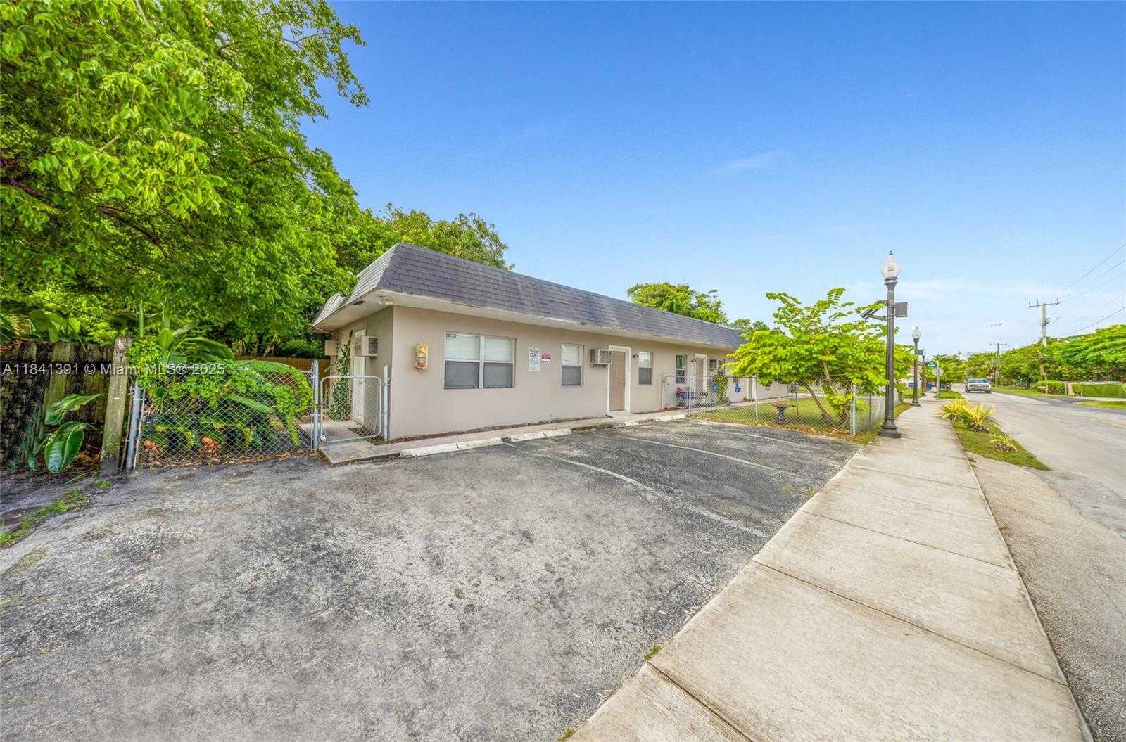 Small Image of 848 NORTH WEST 2ND AVE, Fort Lauderdale Number 5