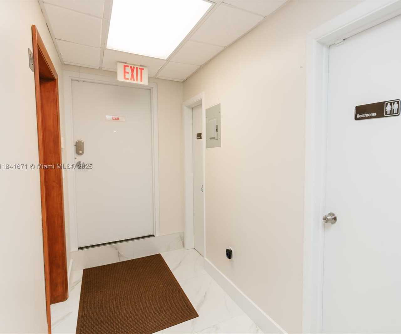 Small Image of 1911 HARRISON ST #5, Hollywood Number 11
