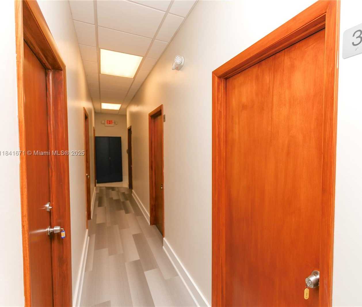 Small Image of 1911 HARRISON ST #5, Hollywood Number 9