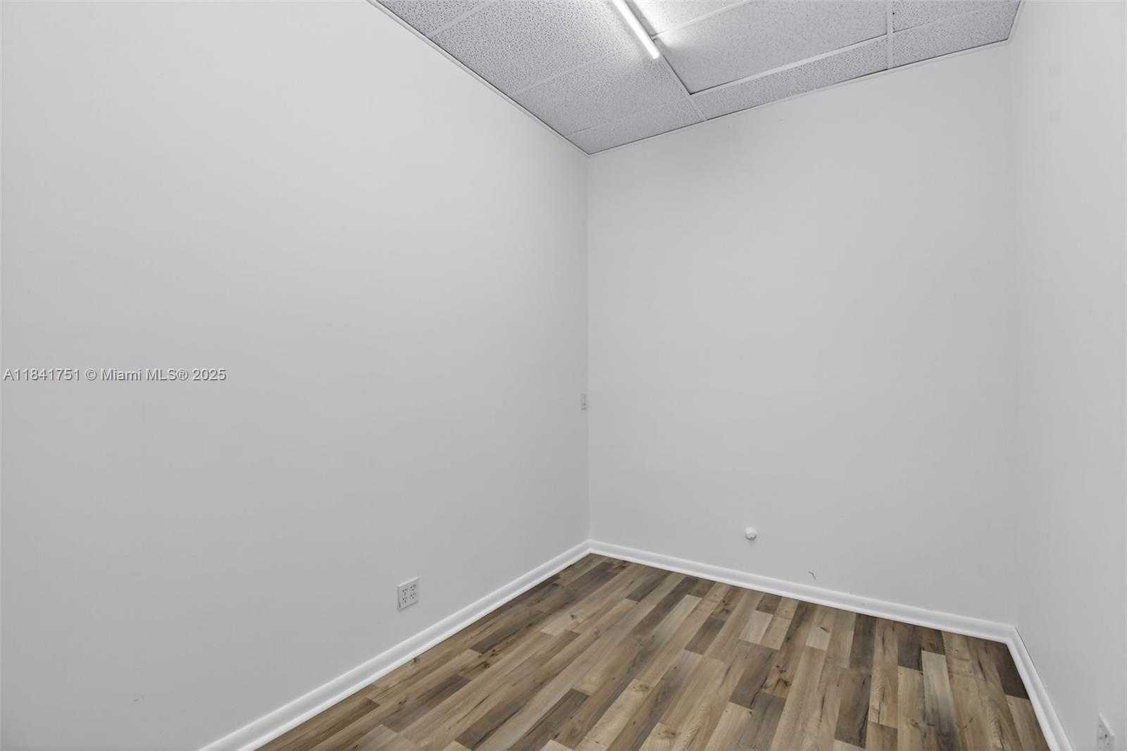 Small Image of 3801 NORTH UNIVERSITY DR #502, Sunrise Number 13