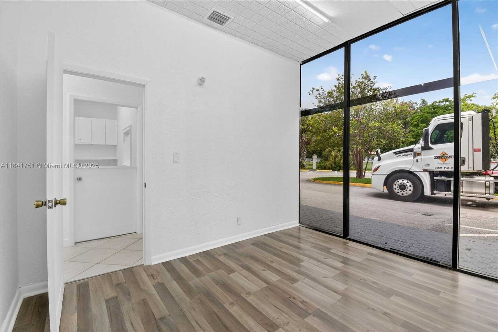 Small Image of 3801 NORTH UNIVERSITY DR #502, Sunrise Number 6