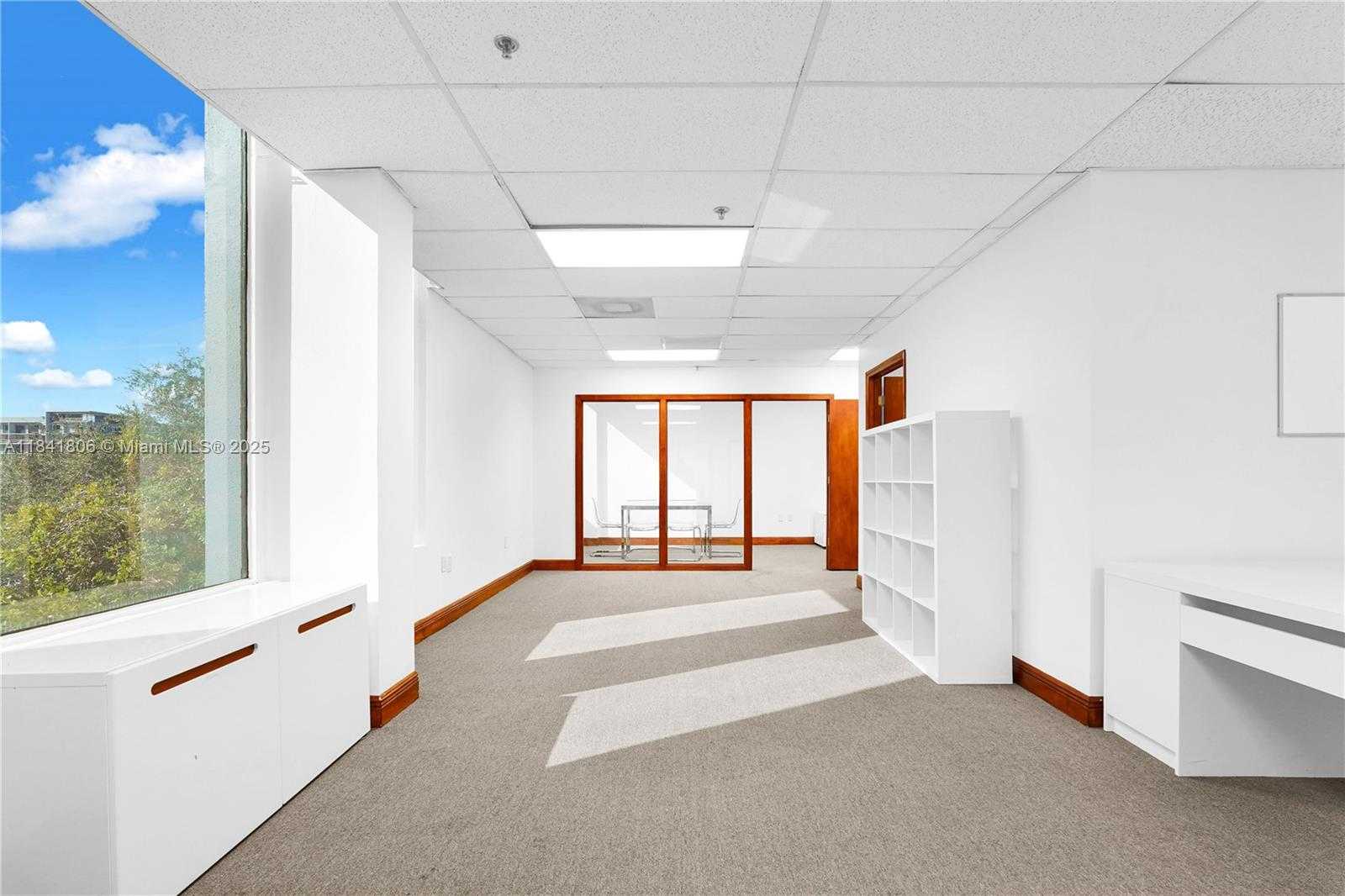 Small Image of 12550 BISCAYNE BLVD #304B, North Miami Number 18