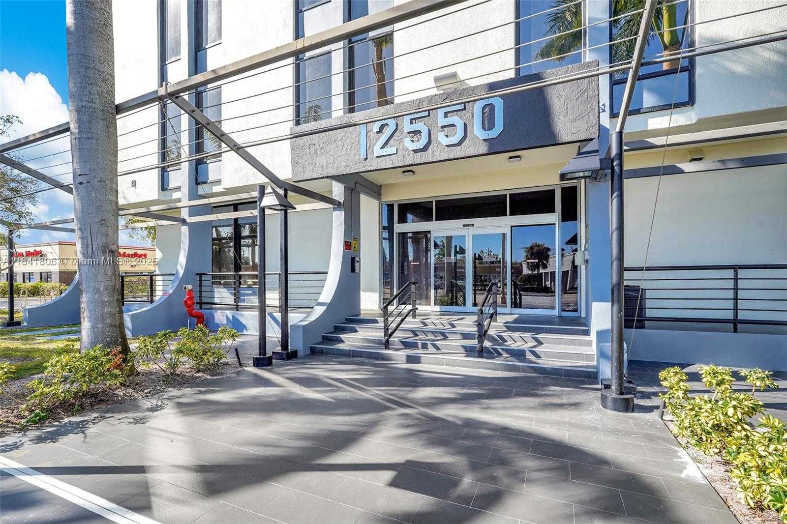 Small Image of 12550 BISCAYNE BLVD #304B, North Miami Number 2