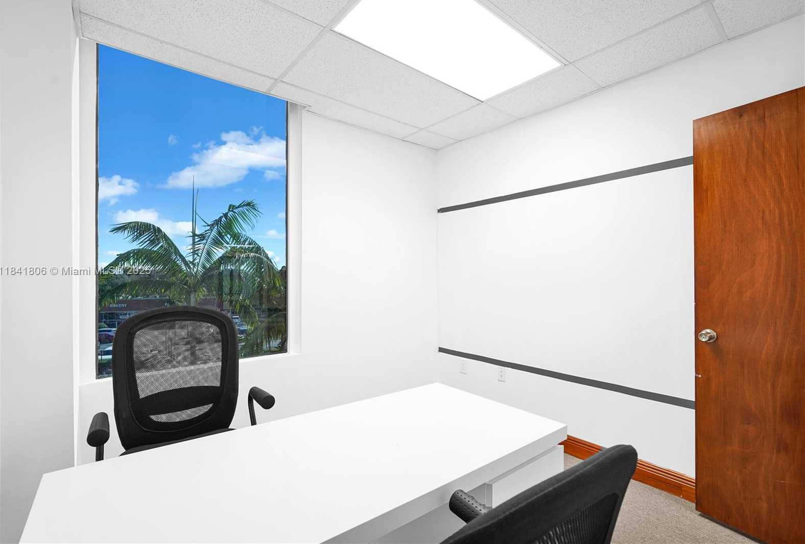 Small Image of 12550 BISCAYNE BLVD #304B, North Miami Number 23