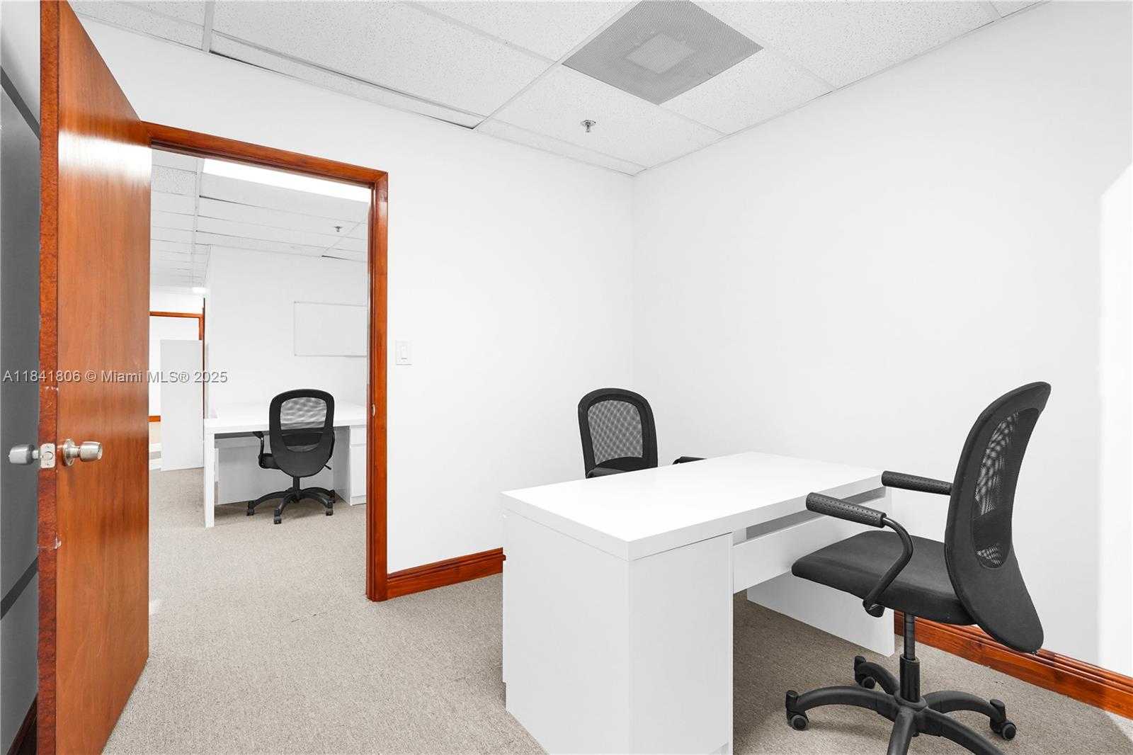 Small Image of 12550 BISCAYNE BLVD #304B, North Miami Number 25