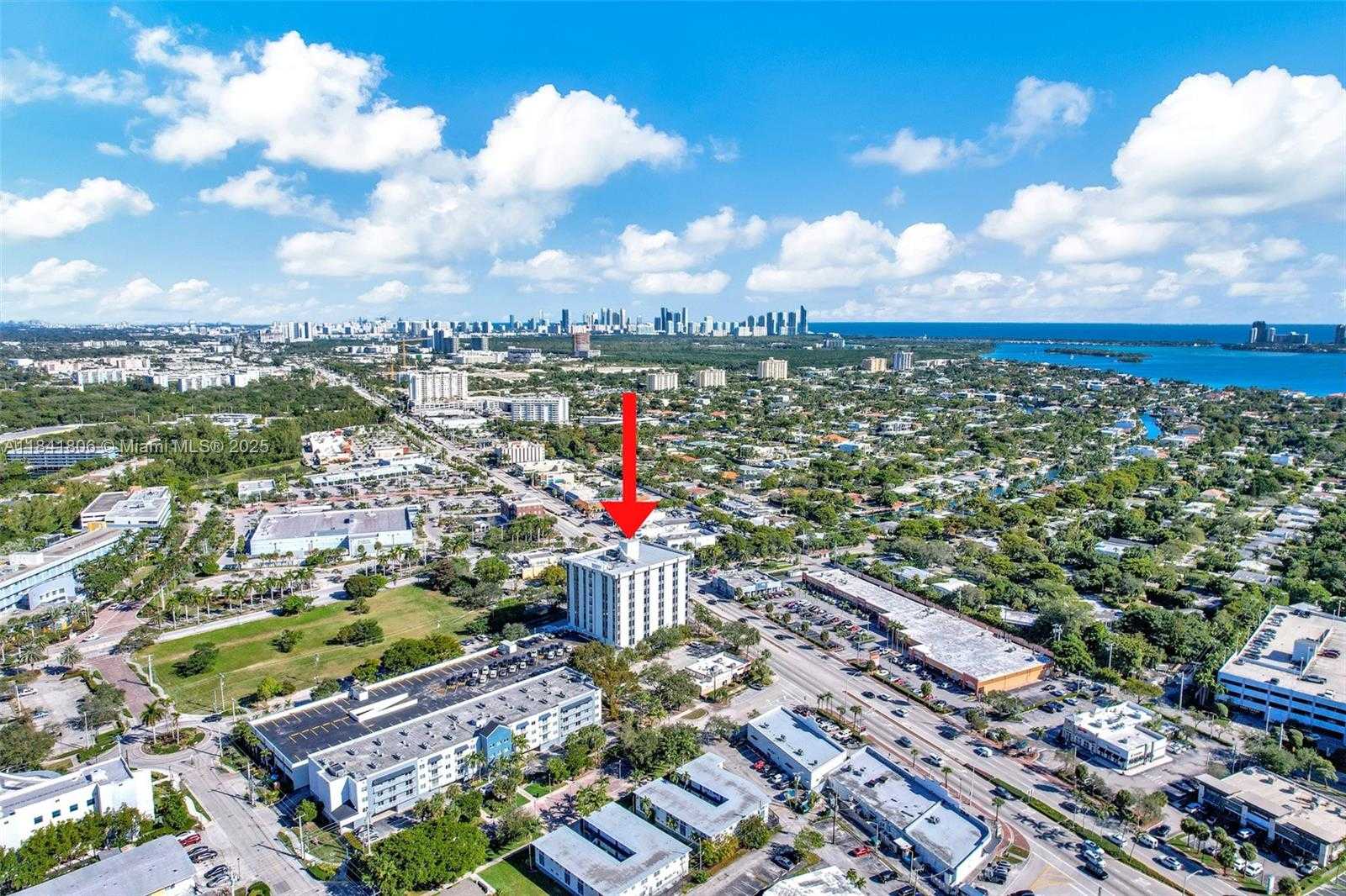 Small Image of 12550 BISCAYNE BLVD #304B, North Miami Number 33
