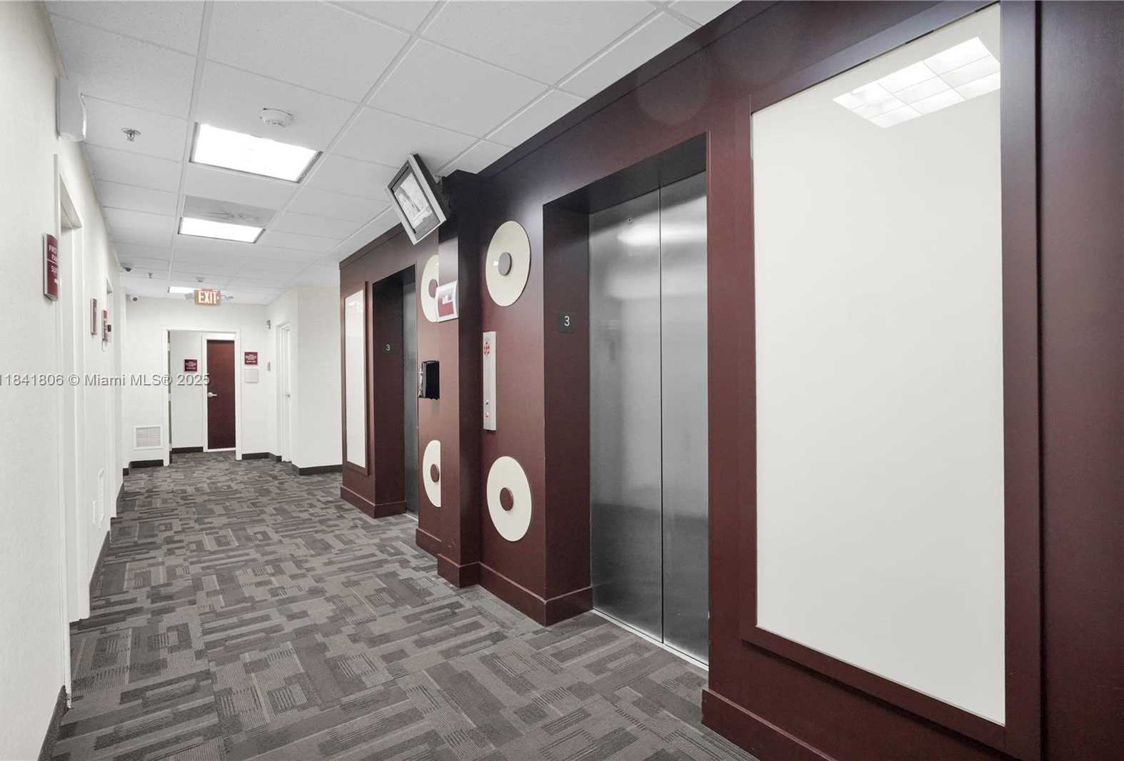 Small Image of 12550 BISCAYNE BLVD #304B, North Miami Number 4