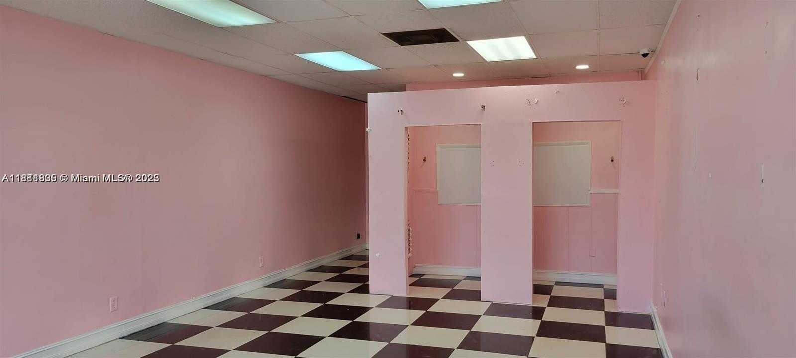 Small Image of 6264 MIRAMAR PKWY, Miramar Number 11