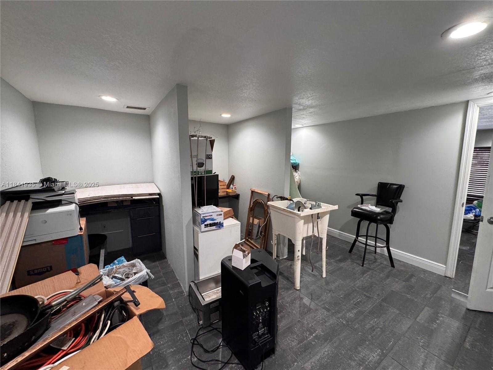 Small Image of 3901 WEST 18TH AVE #903A, Hialeah Number 11