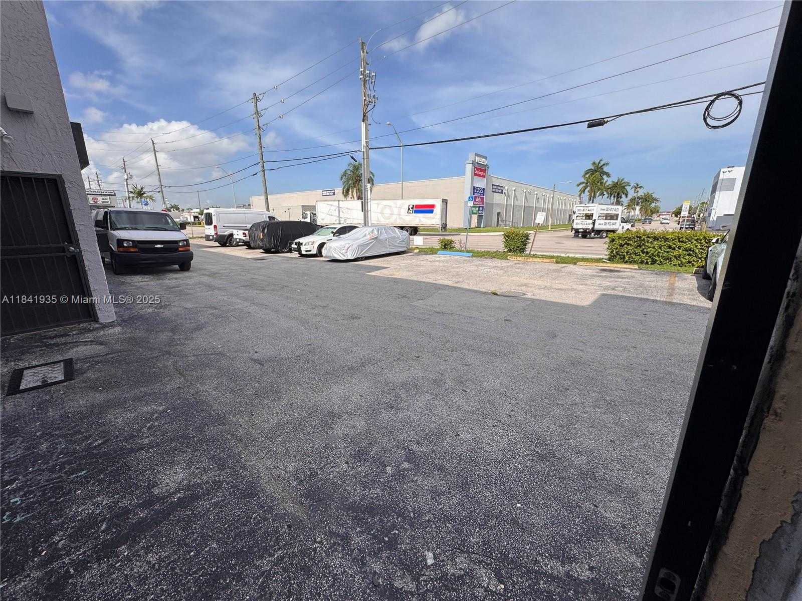 Small Image of 3901 WEST 18TH AVE #903A, Hialeah Number 2