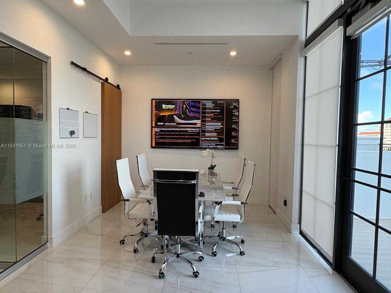 Small Image of 1200 PONCE DE LEON BLVD #703, Coral Gables Number 5