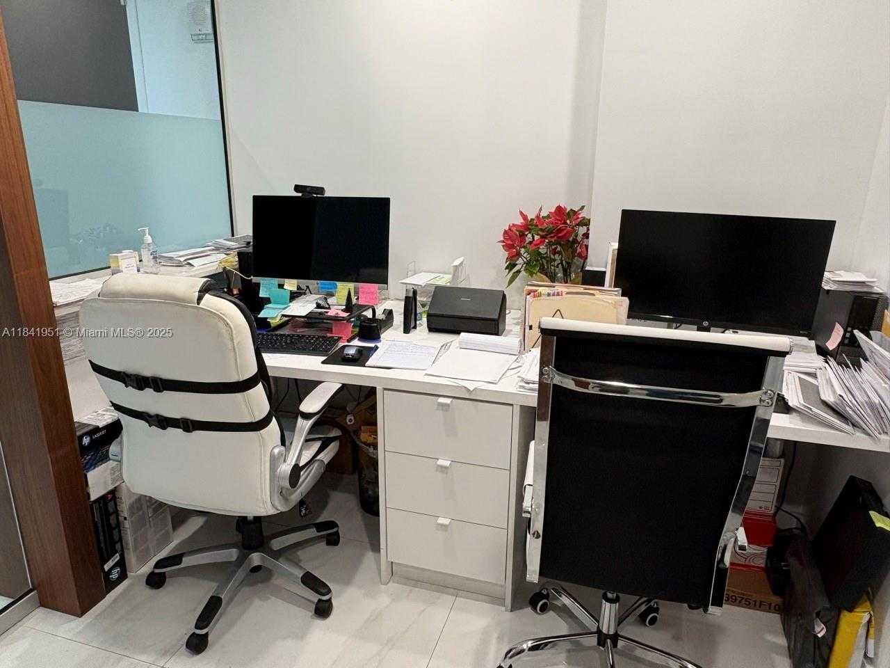 Small Image of 1200 PONCE DE LEON BLVD #703, Coral Gables Number 7