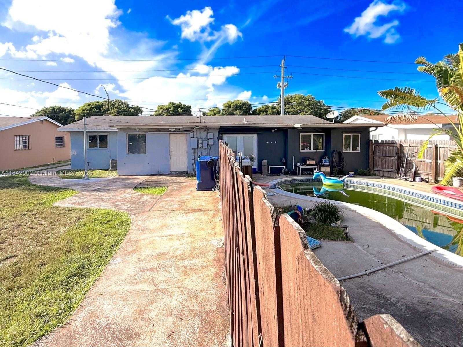 Small Image of 648 WEST OAKLAND PARK BLVD, Wilton Manors Number 4