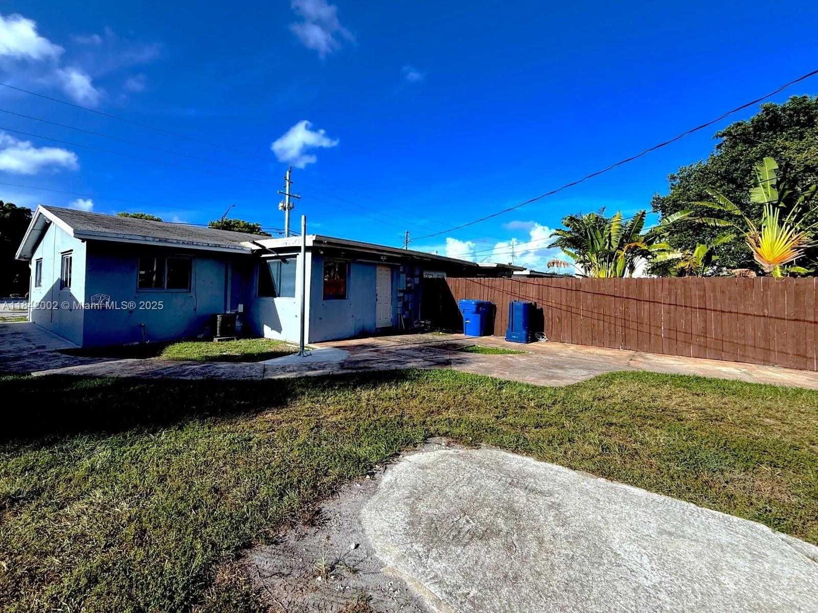 Small Image of 648 WEST OAKLAND PARK BLVD, Wilton Manors Number 5
