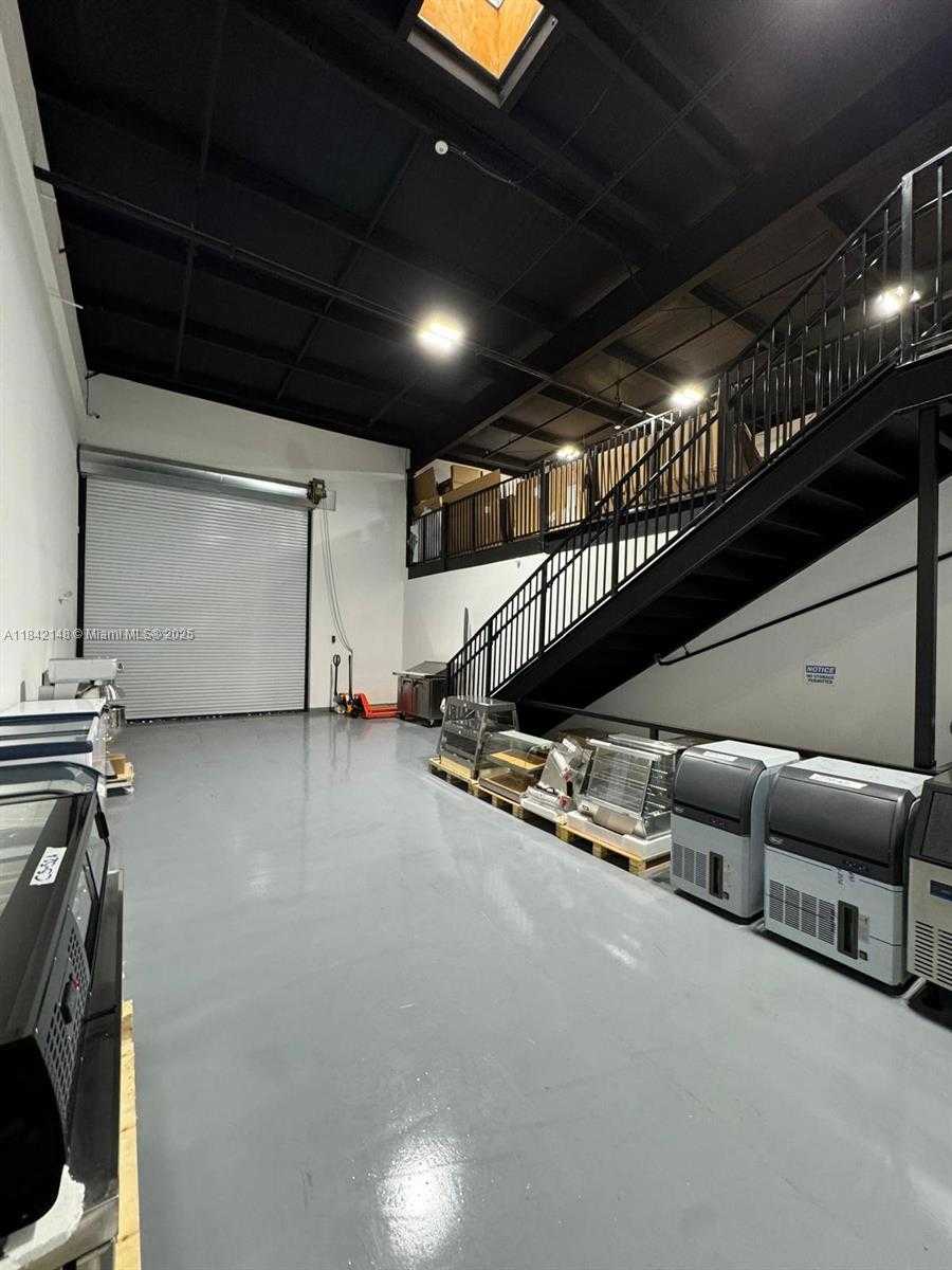 Small Image of 7265 NORTH WEST 74TH ST #12, Medley Number 18
