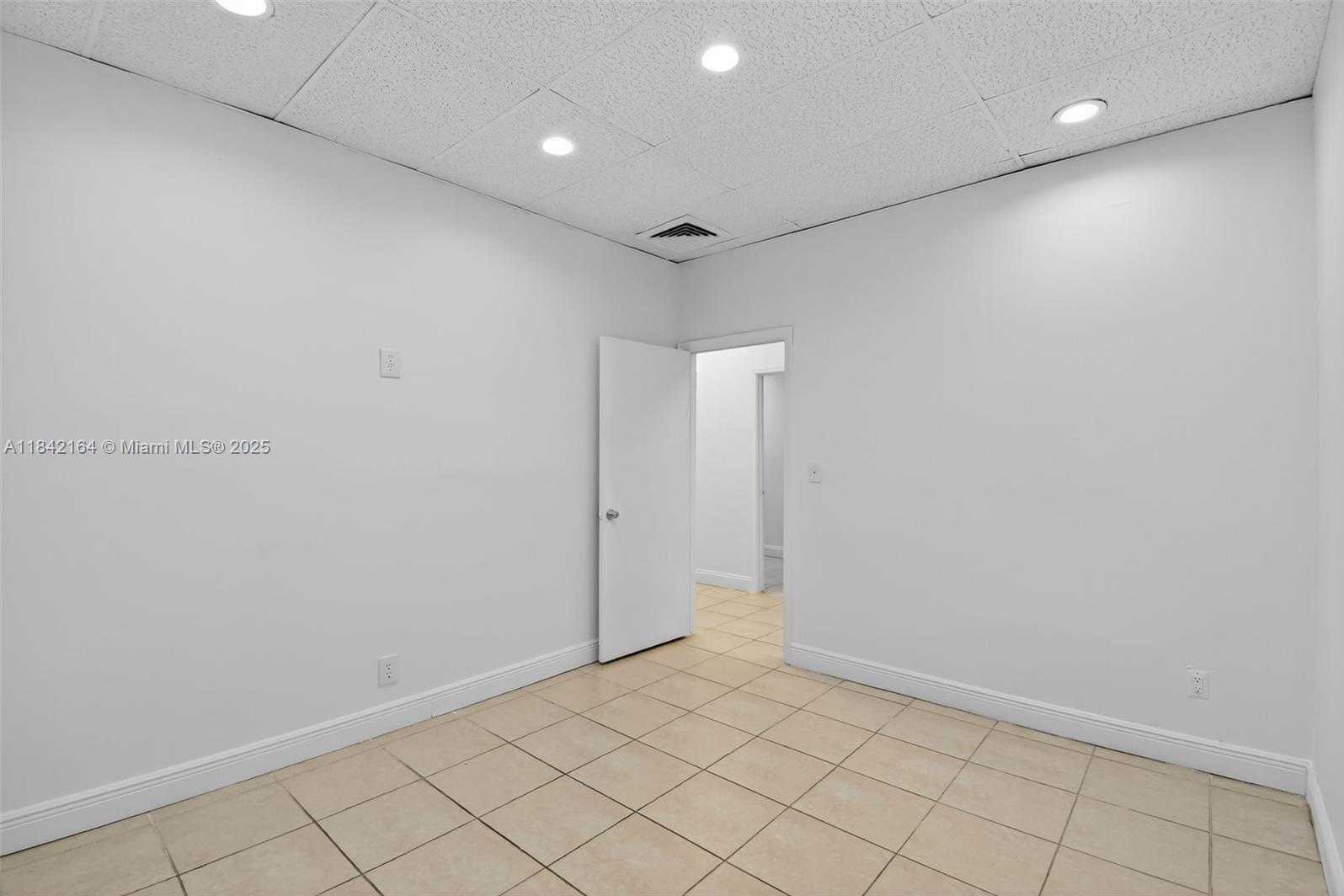 Small Image of 3801 NORTH UNIVERSITY DR #402, Sunrise Number 13