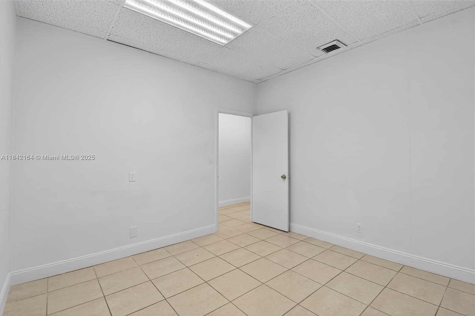 Small Image of 3801 NORTH UNIVERSITY DR #402, Sunrise Number 21