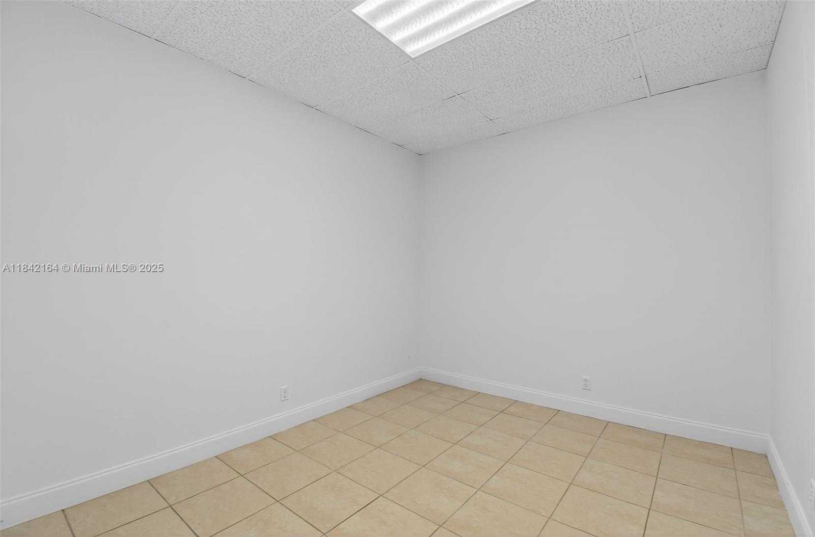 Small Image of 3801 NORTH UNIVERSITY DR #402, Sunrise Number 25