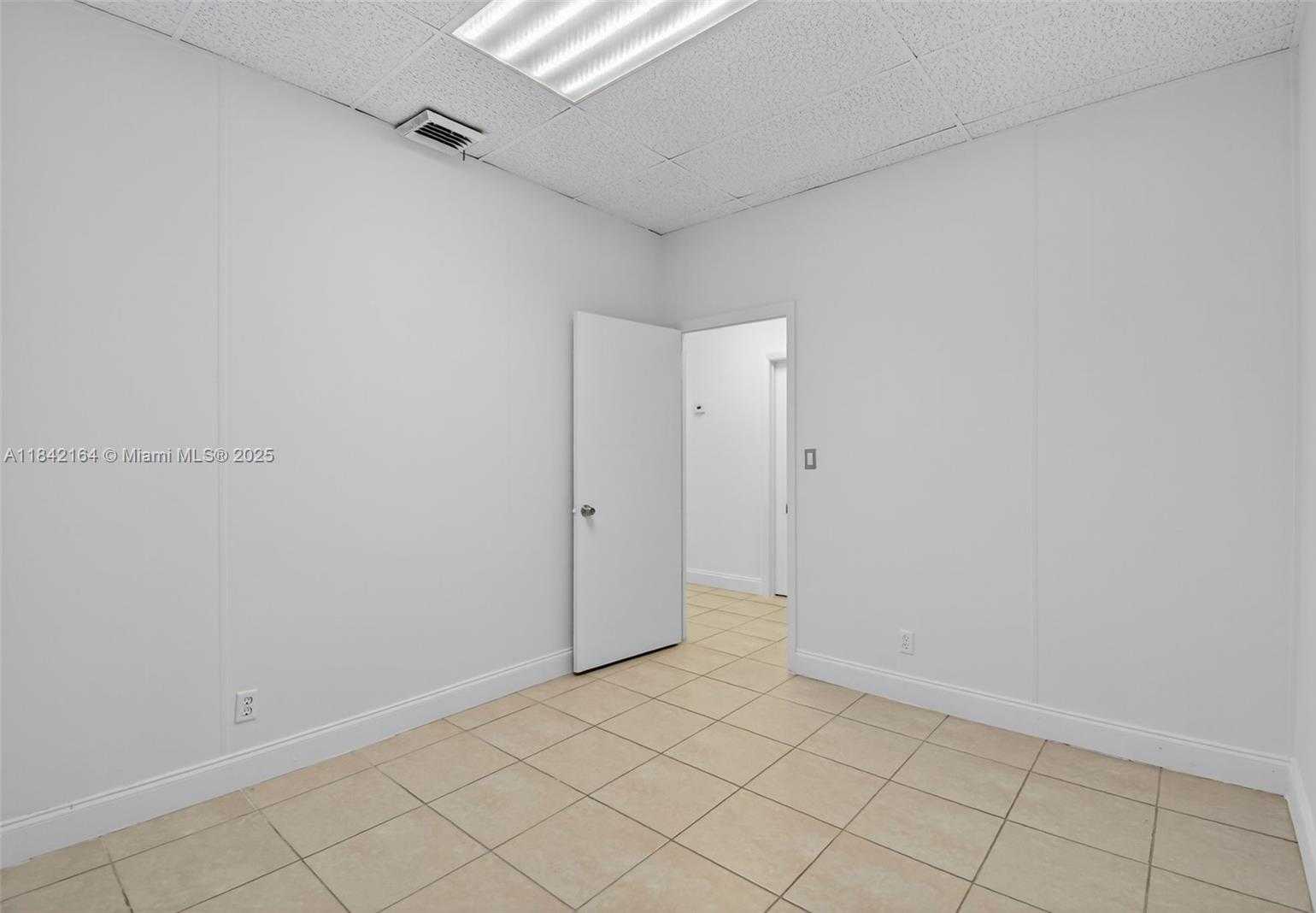 Small Image of 3801 NORTH UNIVERSITY DR #402, Sunrise Number 26
