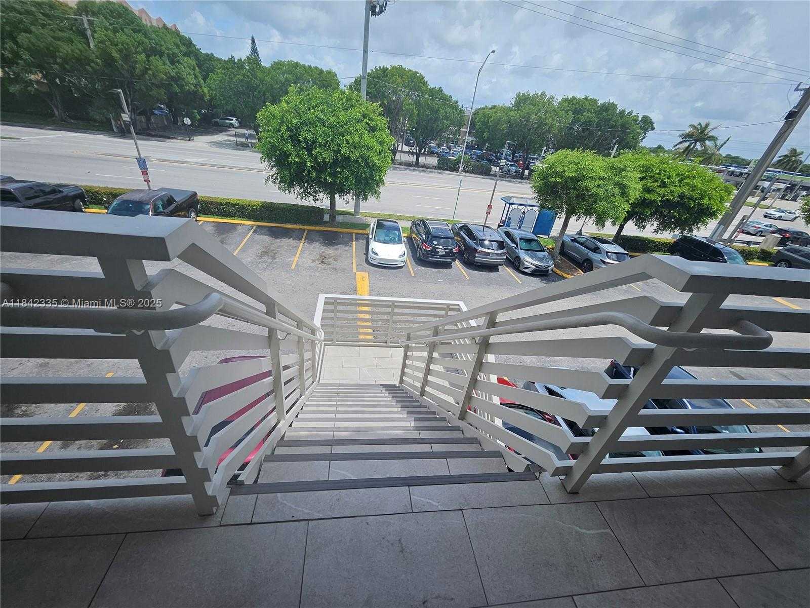 Small Image of 11400 WEST FLAGLER ST #203, Sweetwater Number 4