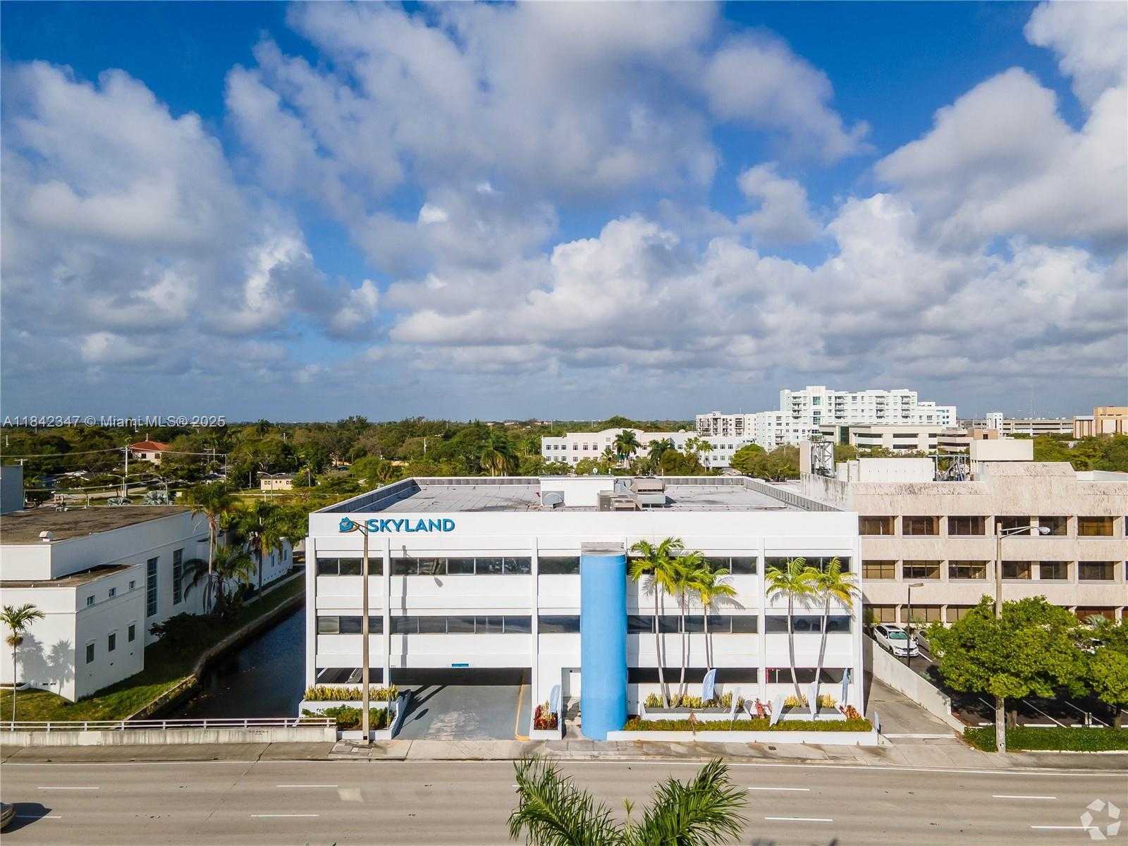 Small Image of 955 SOUTH FEDERAL HWY, Fort Lauderdale Number 3