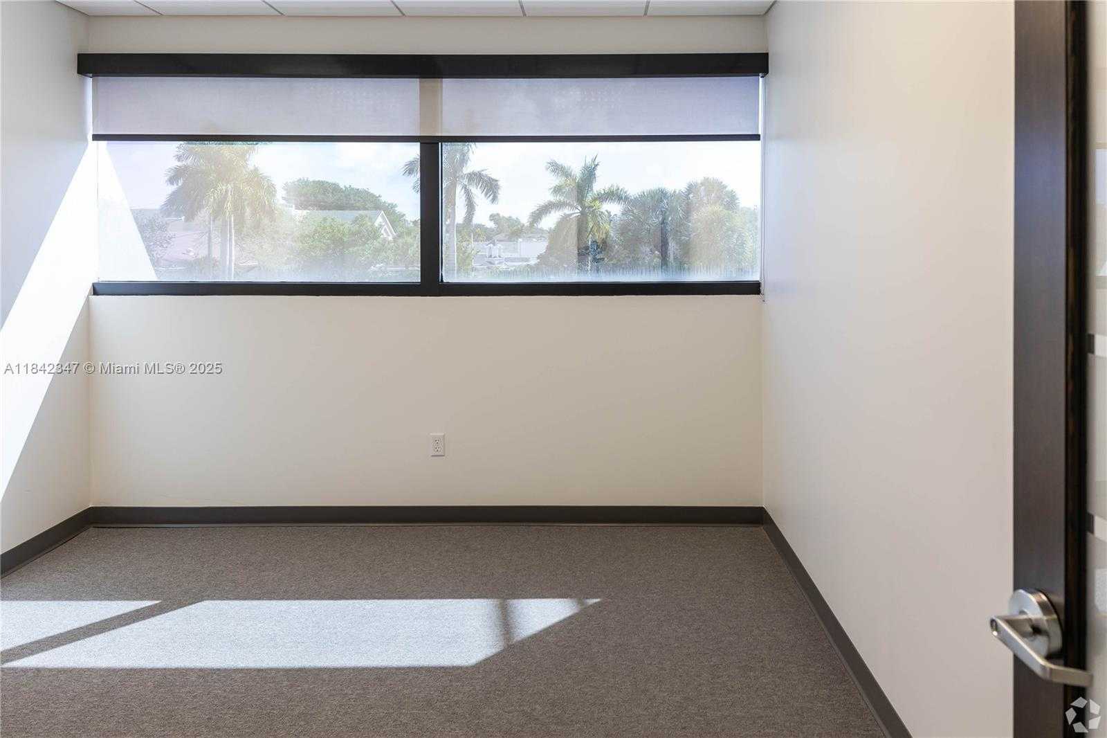 Small Image of 955 SOUTH FEDERAL HWY, Fort Lauderdale Number 9