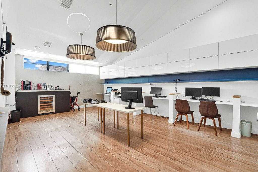 Small Image of 1590 NORTH EAST 162ND ST, North Miami Beach Number 13