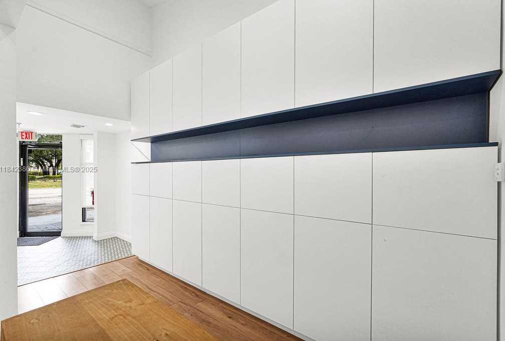 Small Image of 1590 NORTH EAST 162ND ST, North Miami Beach Number 25