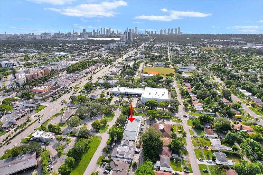 Small Image of 1590 NORTH EAST 162ND ST, North Miami Beach Number 34