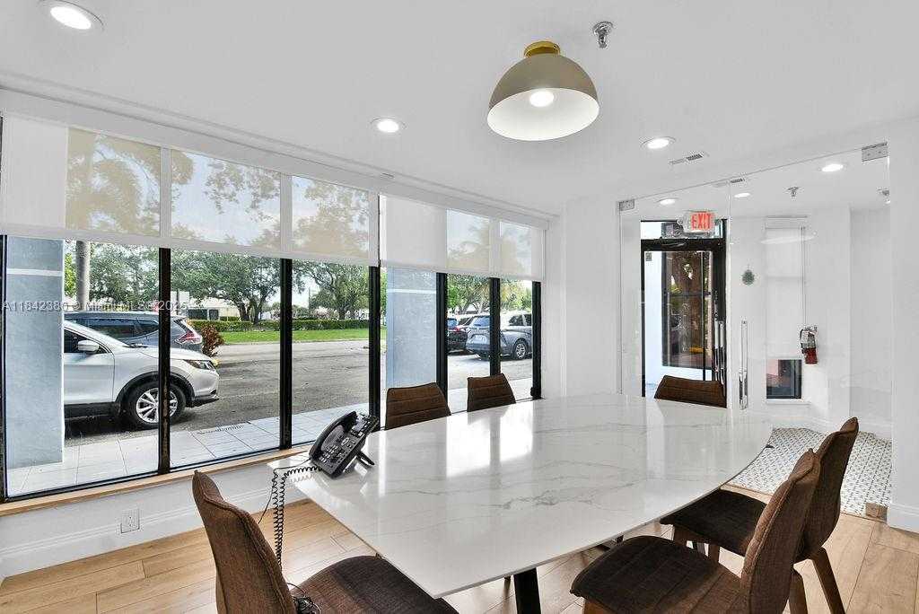 Small Image of 1590 NORTH EAST 162ND ST, North Miami Beach Number 4