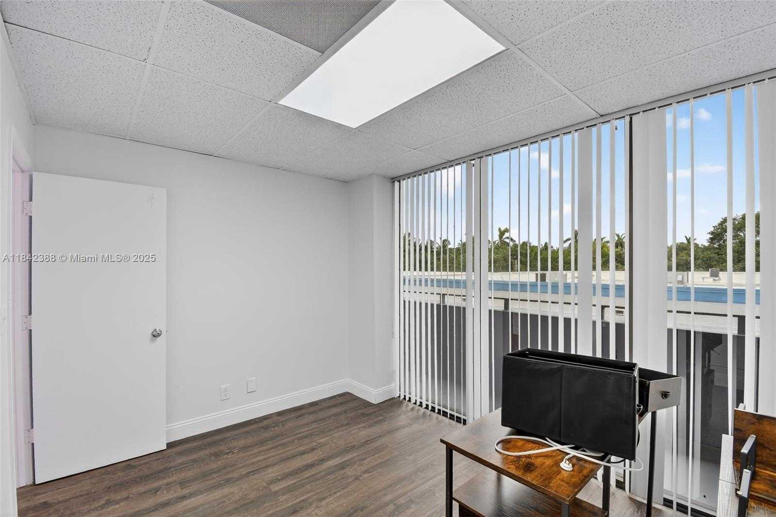 Small Image of 3801 NORTH UNIVERSITY DR #313, Sunrise Number 16